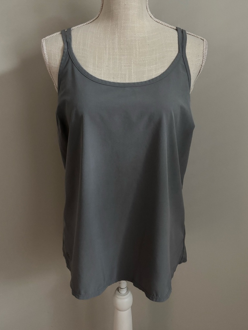 Athleta Spaghetti Strap Workout Tank Light Gray